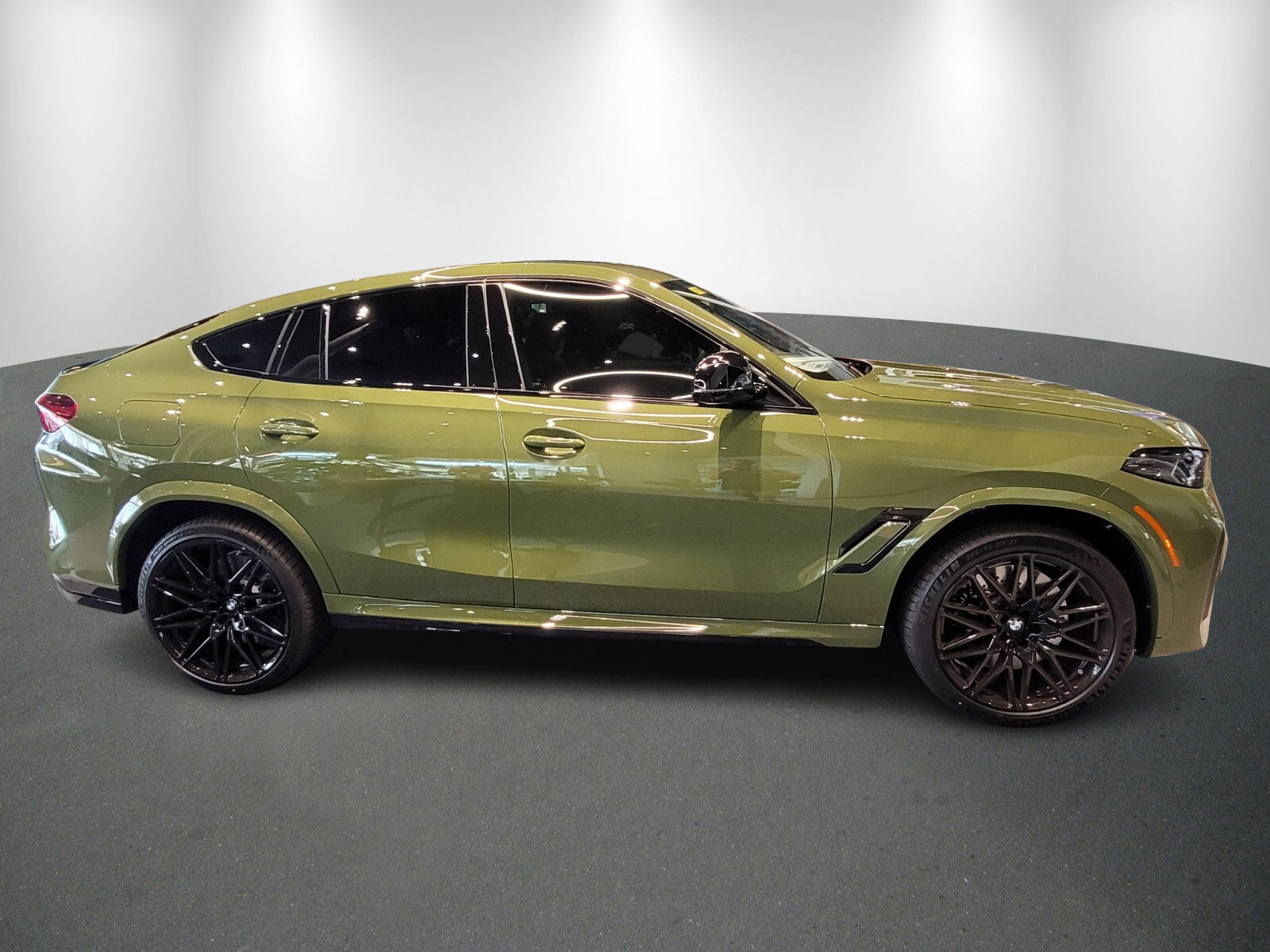 New 2026 BMW X6 M Competition w/ Executive Package image 8