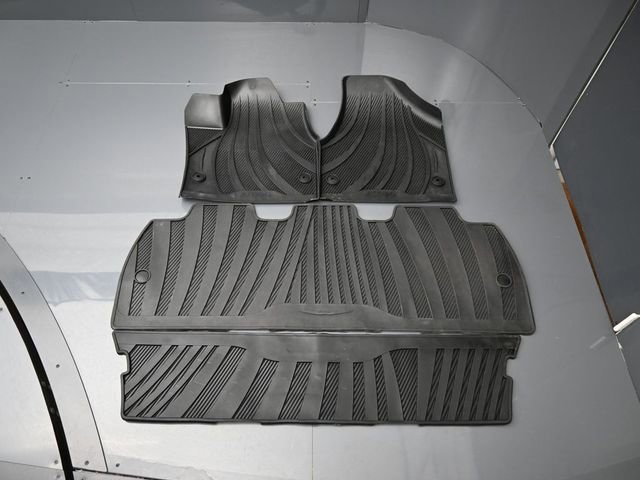 Used 2019 Chrysler Pacifica Touring-L w/ Advanced Safetytec Group image 41