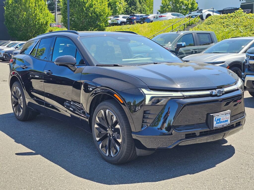 New 2025 Chevrolet Blazer EV RS FWD image 3