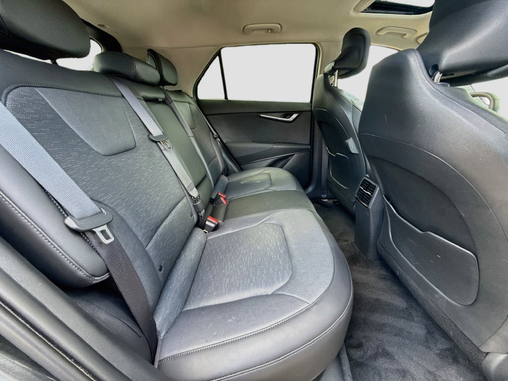 Used 2023 Kia Niro Wave w/ Wave Preserve Package FWD image 31