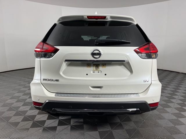 Used 2020 Nissan Rogue SV image 9