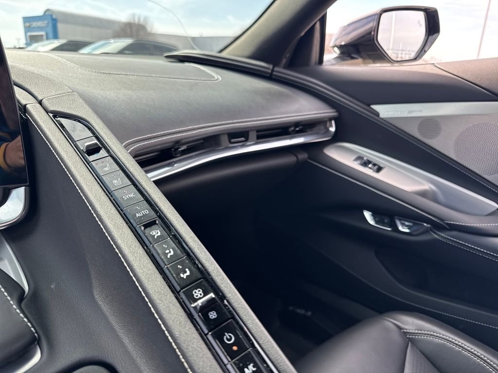 Used 2020 Chevrolet Corvette Stingray Preferred Cpe w/ 2LT Preferred Equipment Group image 22