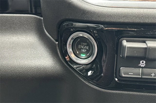 Used 2025 Chevrolet Silverado 1500 LT image 24