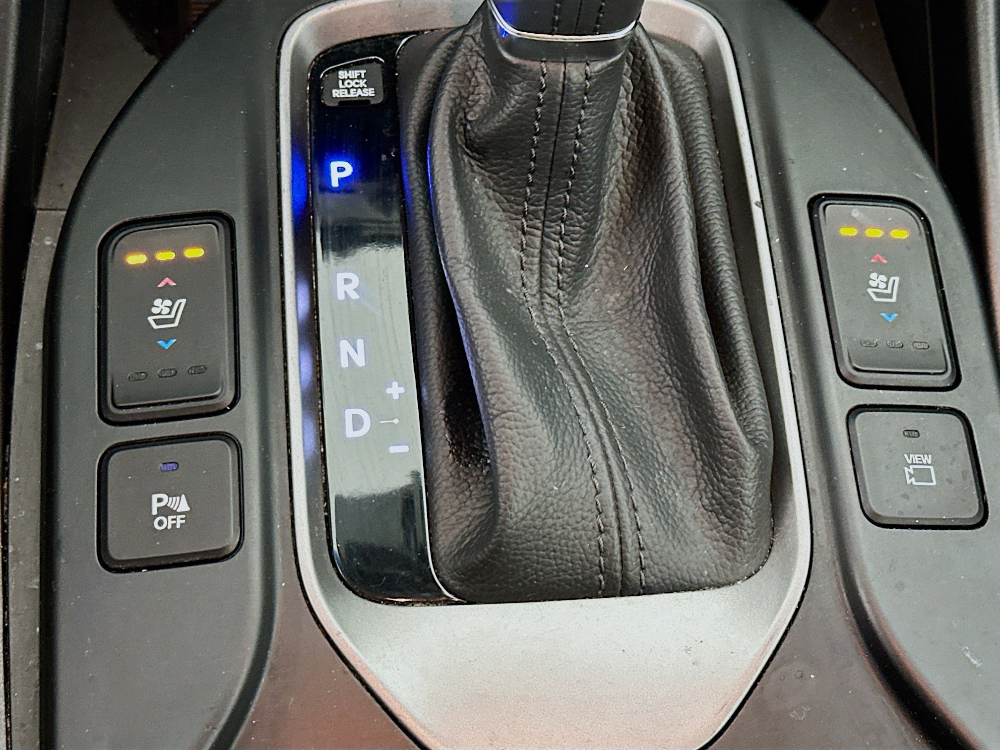 Used 2017 Hyundai Santa Fe Sport image 26