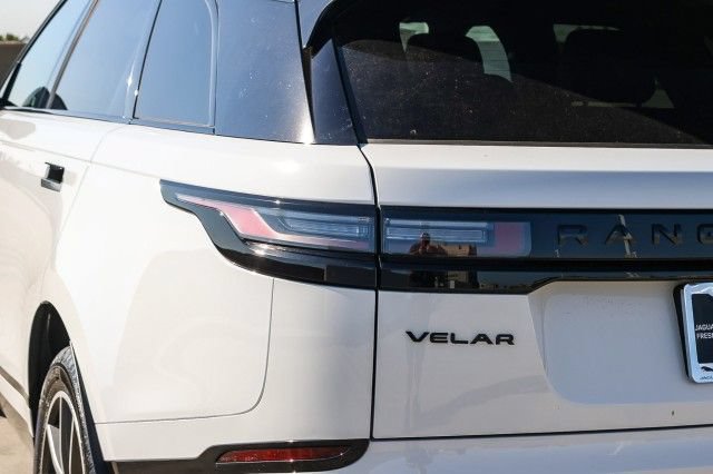 Certified 2026 Land Rover Range Rover Velar Dynamic SE AWD/4WD image 9