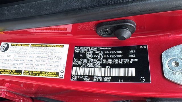 Used 2024 Toyota 4Runner SR5 image 36