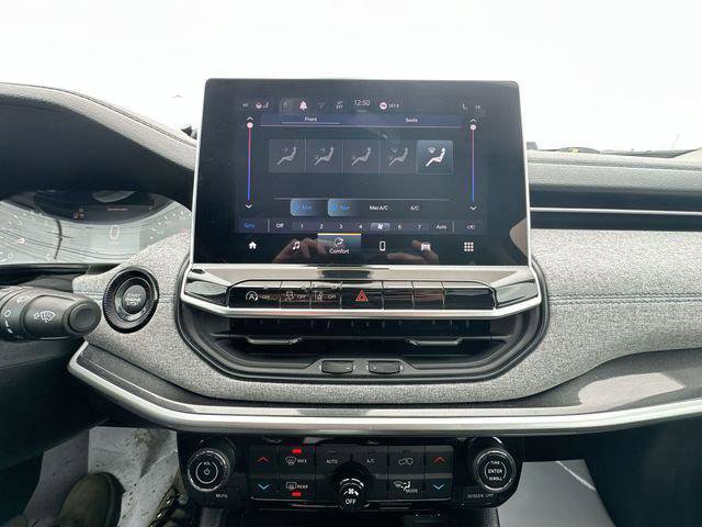 Certified 2023 Jeep Compass Latitude image 20