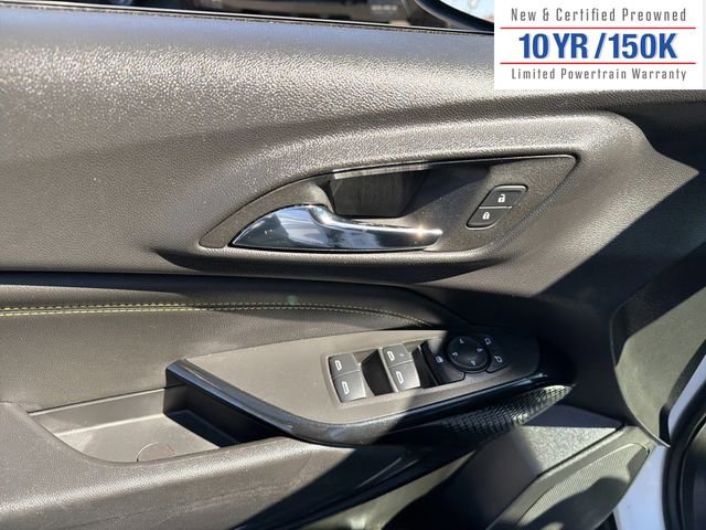 Used 2024 Chevrolet Trax LT w/ LT Convenience Package image 16