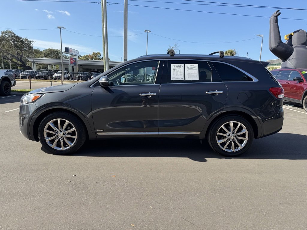 Used 2017 Kia Sorento SX image 3