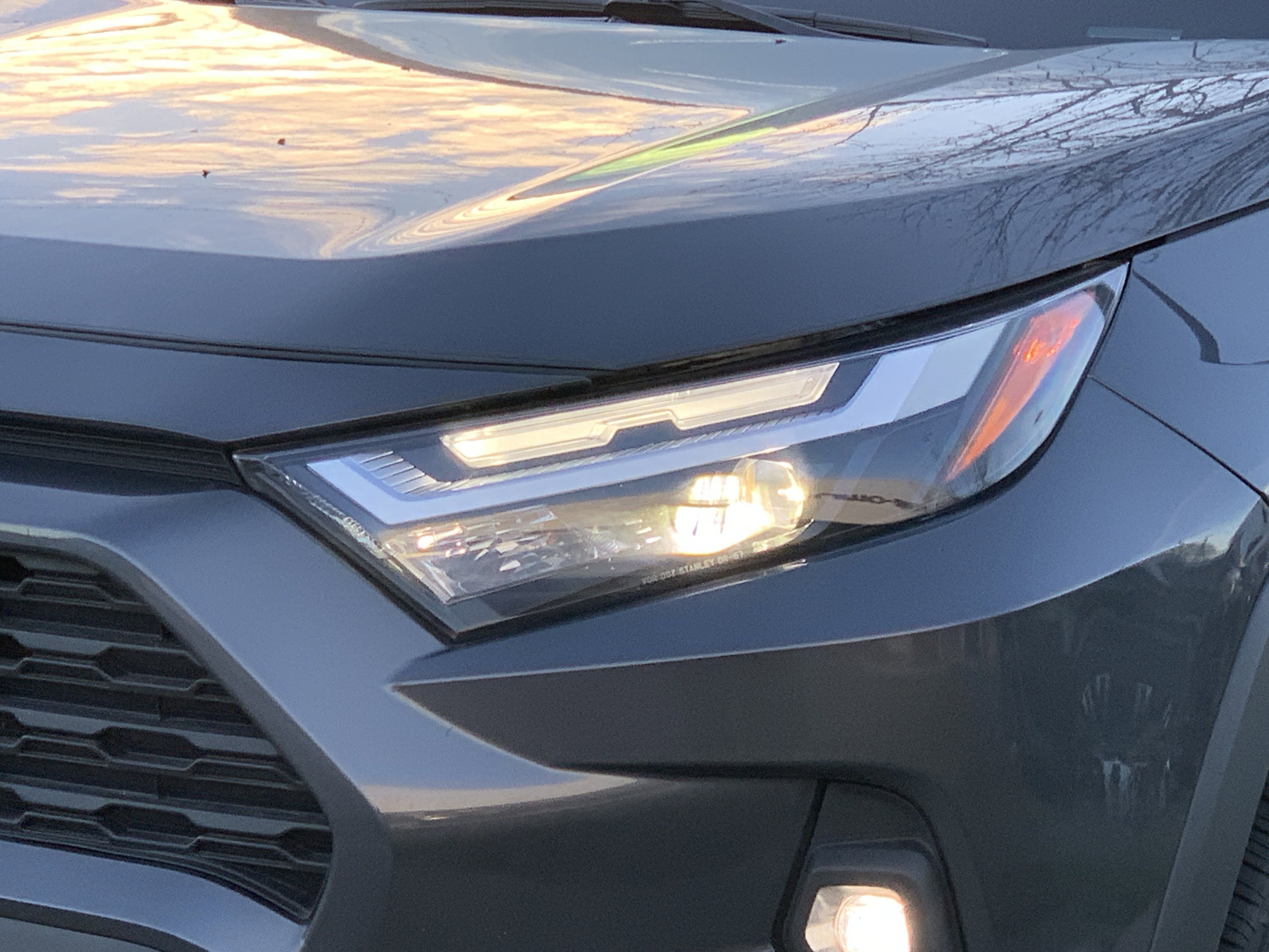 Used 2024 Toyota RAV4 XLE Premium image 6