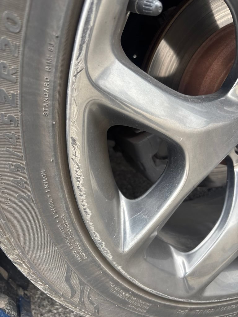 Used 2015 Dodge Charger R/T RWD image 10
