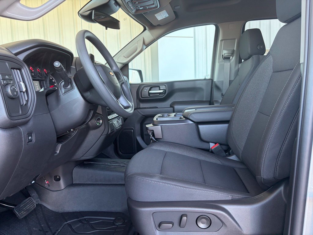 New 2026 Chevrolet Silverado 1500 Custom RWD image 17