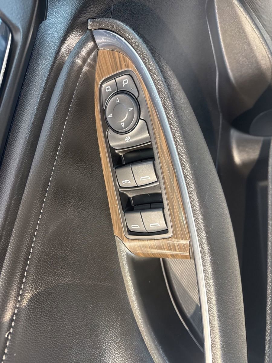 Used 2024 Chevrolet Malibu LT image 17