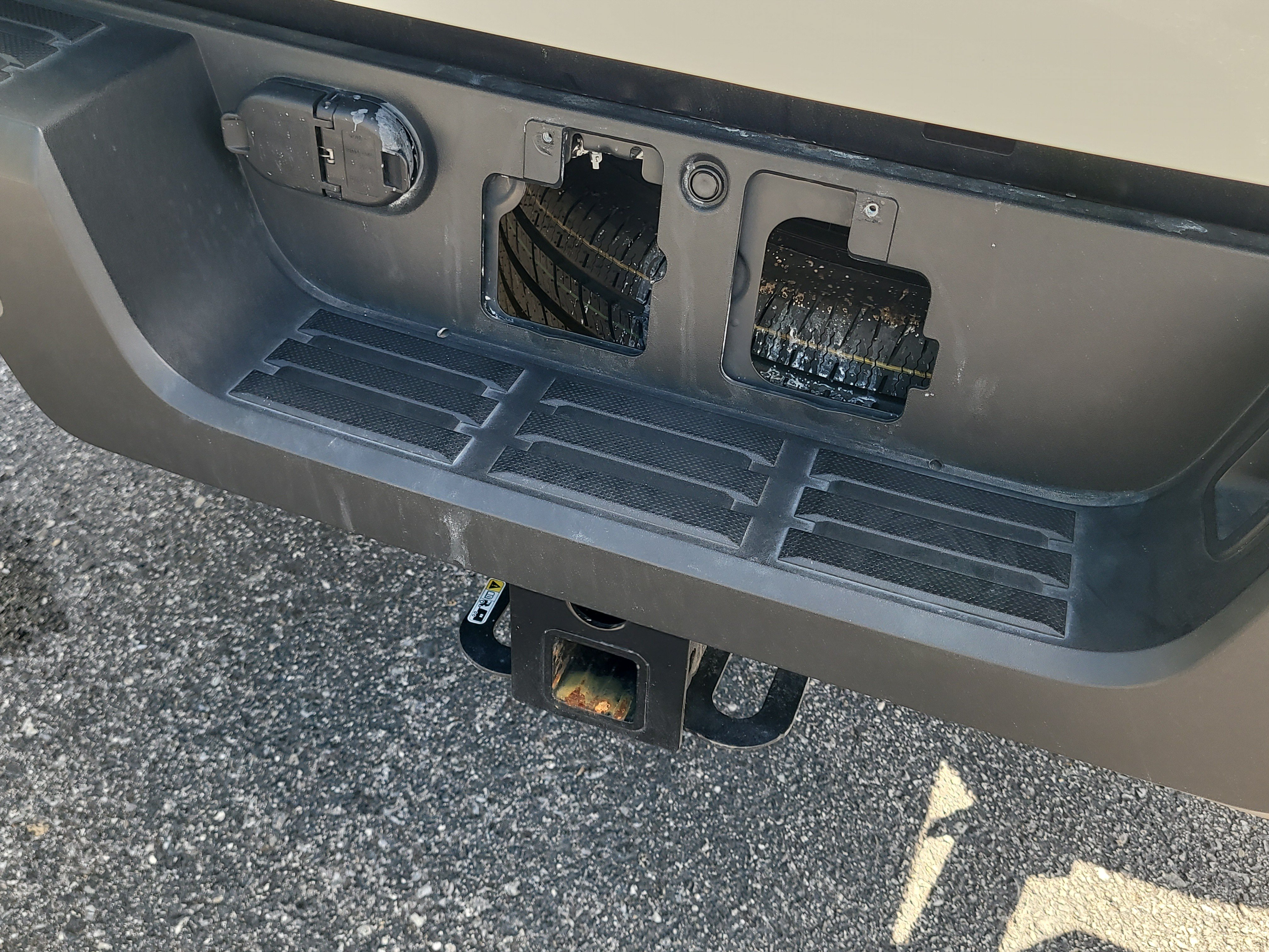 Used 2025 Toyota Tacoma SR RWD image 11