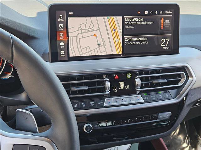 Used 2025 BMW X4 xDrive30i w/ M Sport Package image 15
