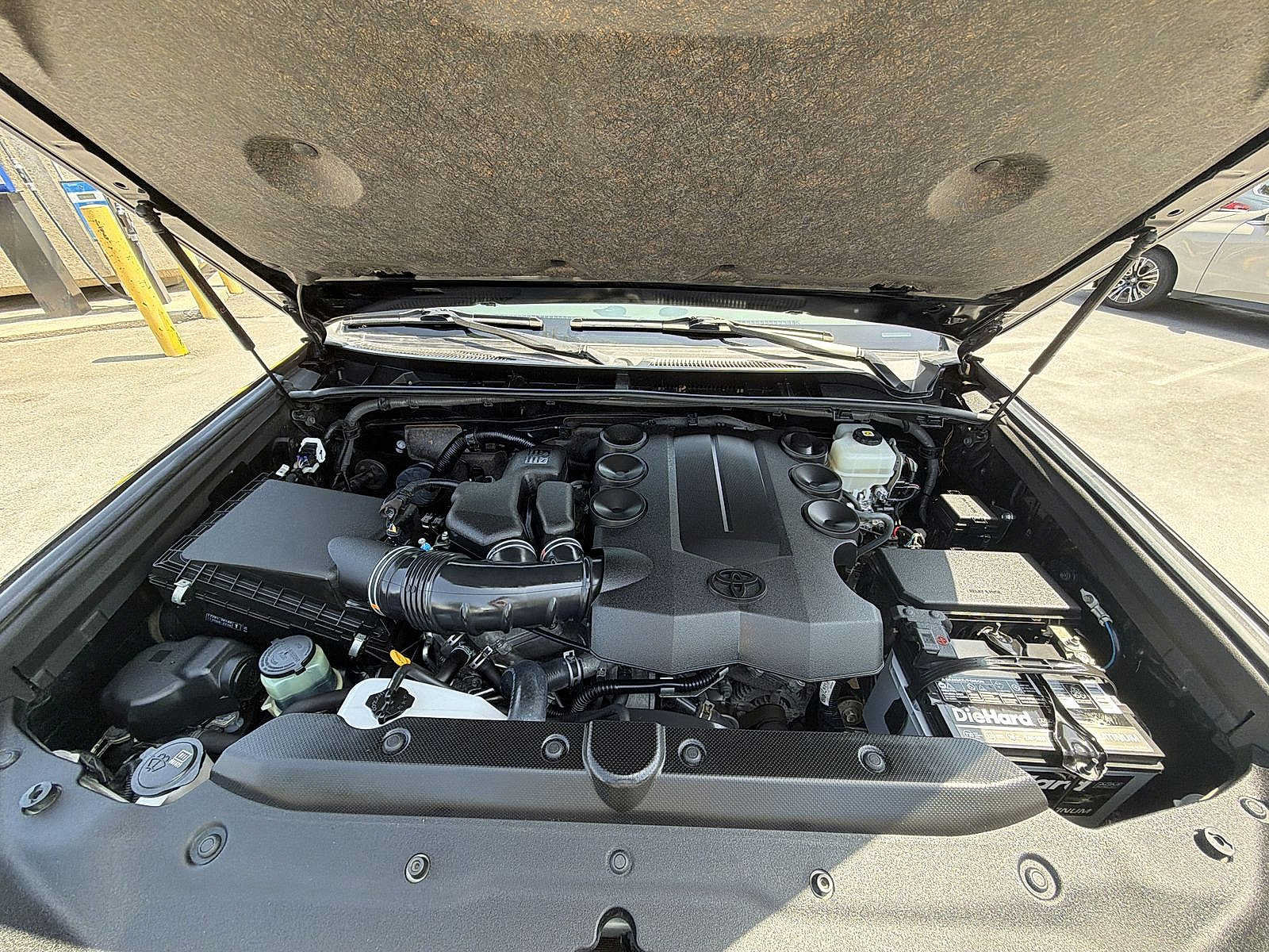 Used 2020 Toyota 4Runner Limited AWD/4WD image 17