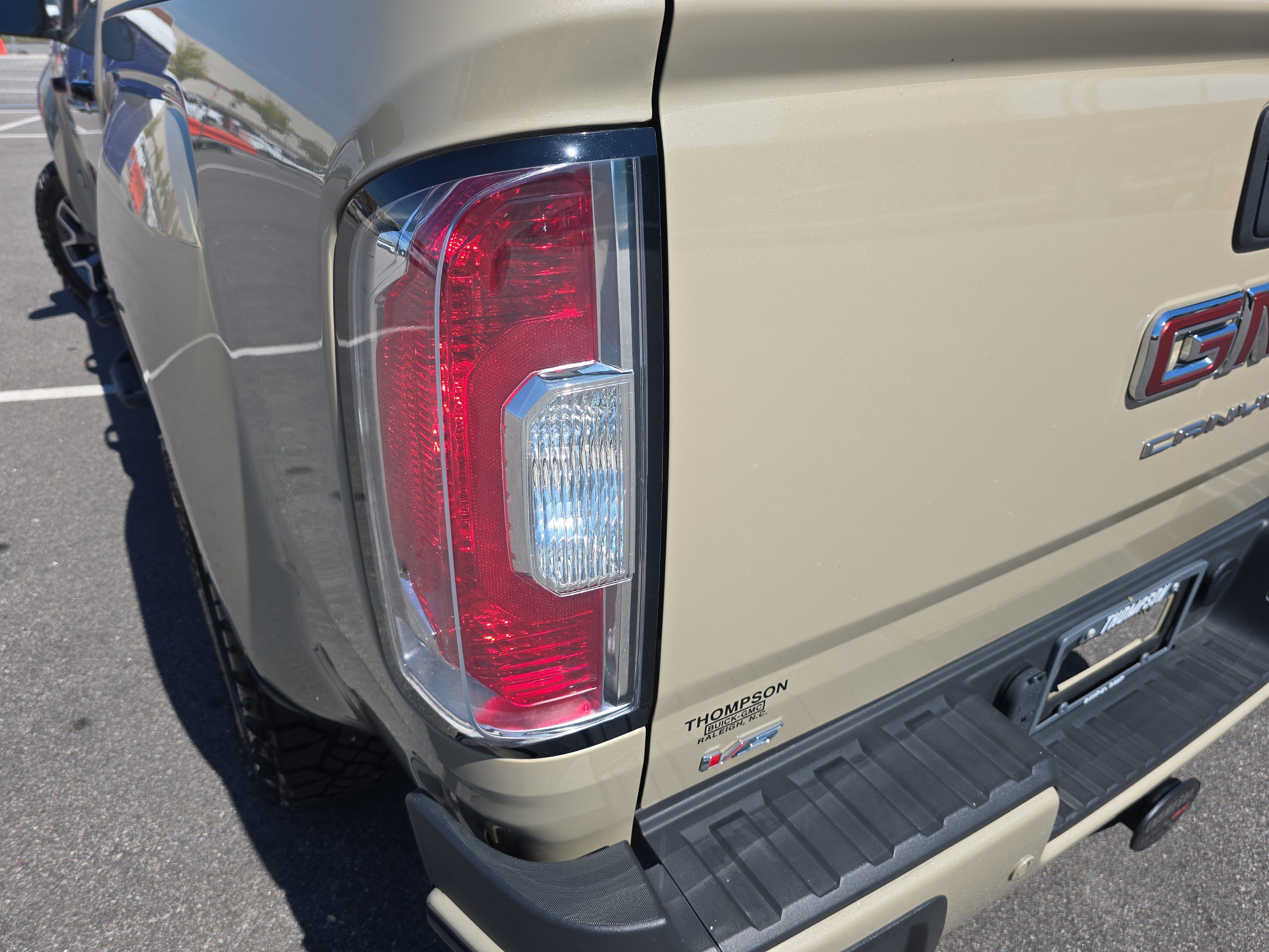 Used 2021 GMC Canyon AT4 AWD/4WD image 34
