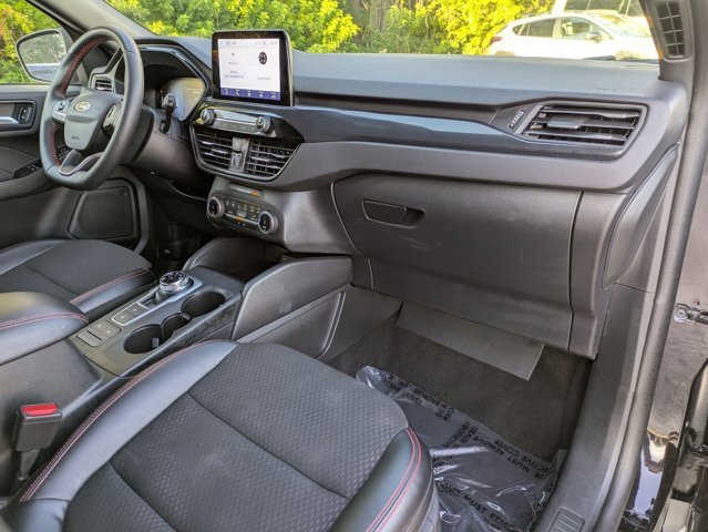 Used 2025 Ford Escape ST-Line image 26
