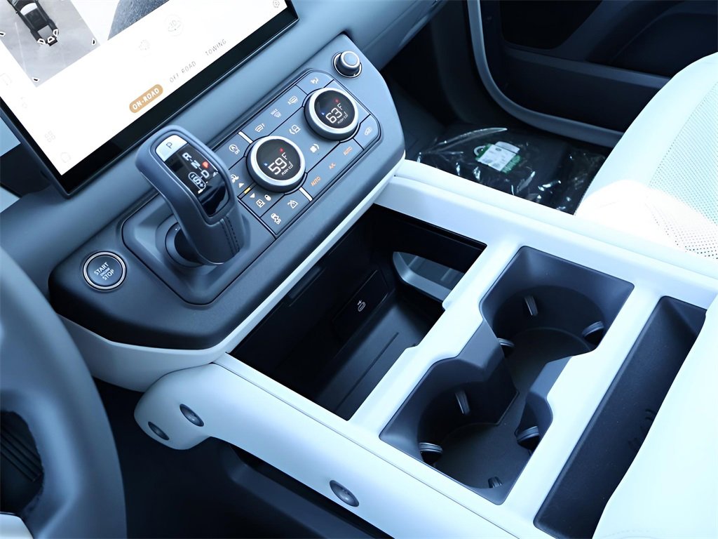 New 2025 Land Rover Defender 110 S image 25