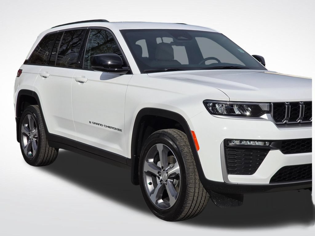 New 2026 Jeep Grand Cherokee Limited w/ Trailer Tow Package AWD/4WD image 39