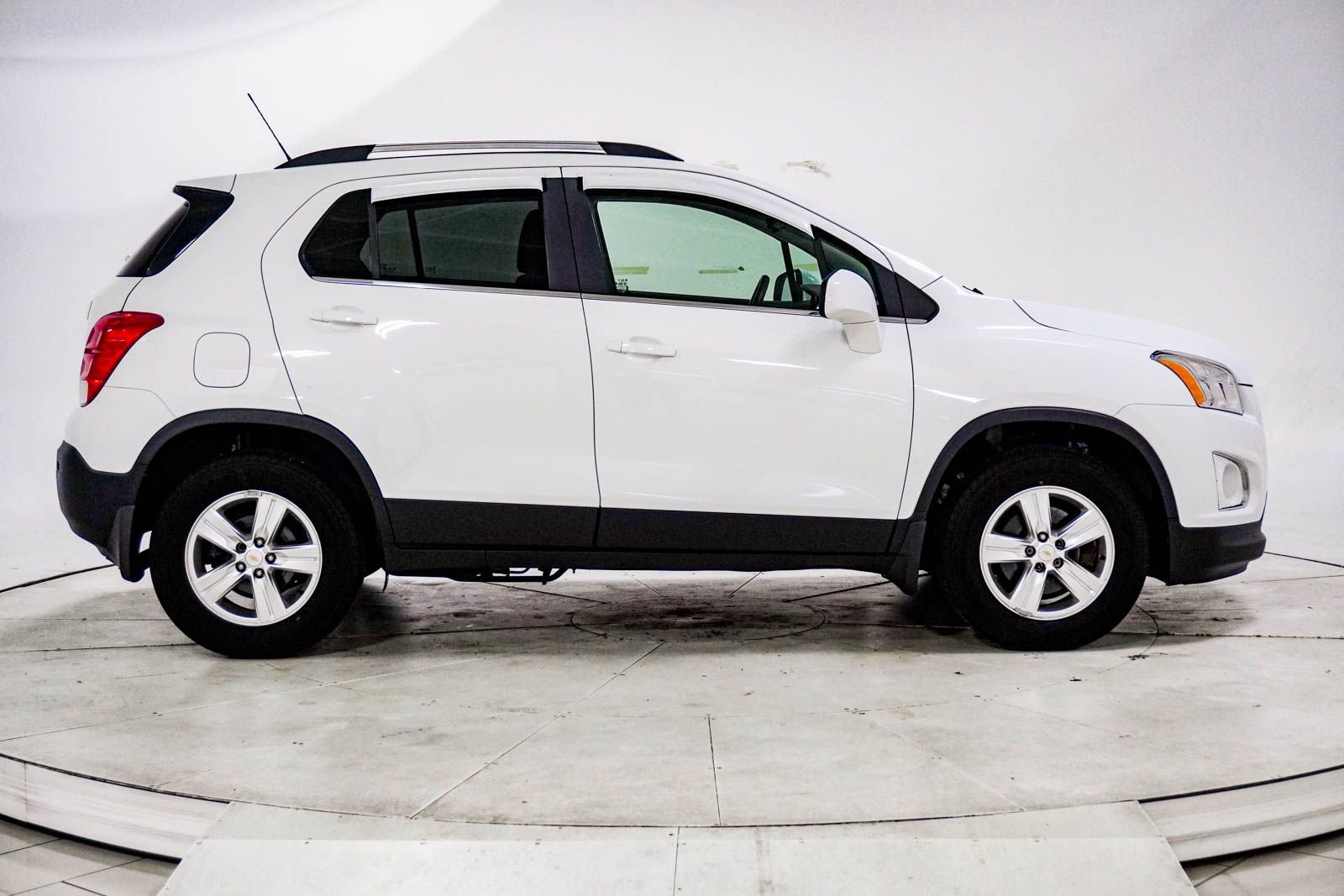 Used 2015 Chevrolet Trax LT w/ LT Plus Package image 10