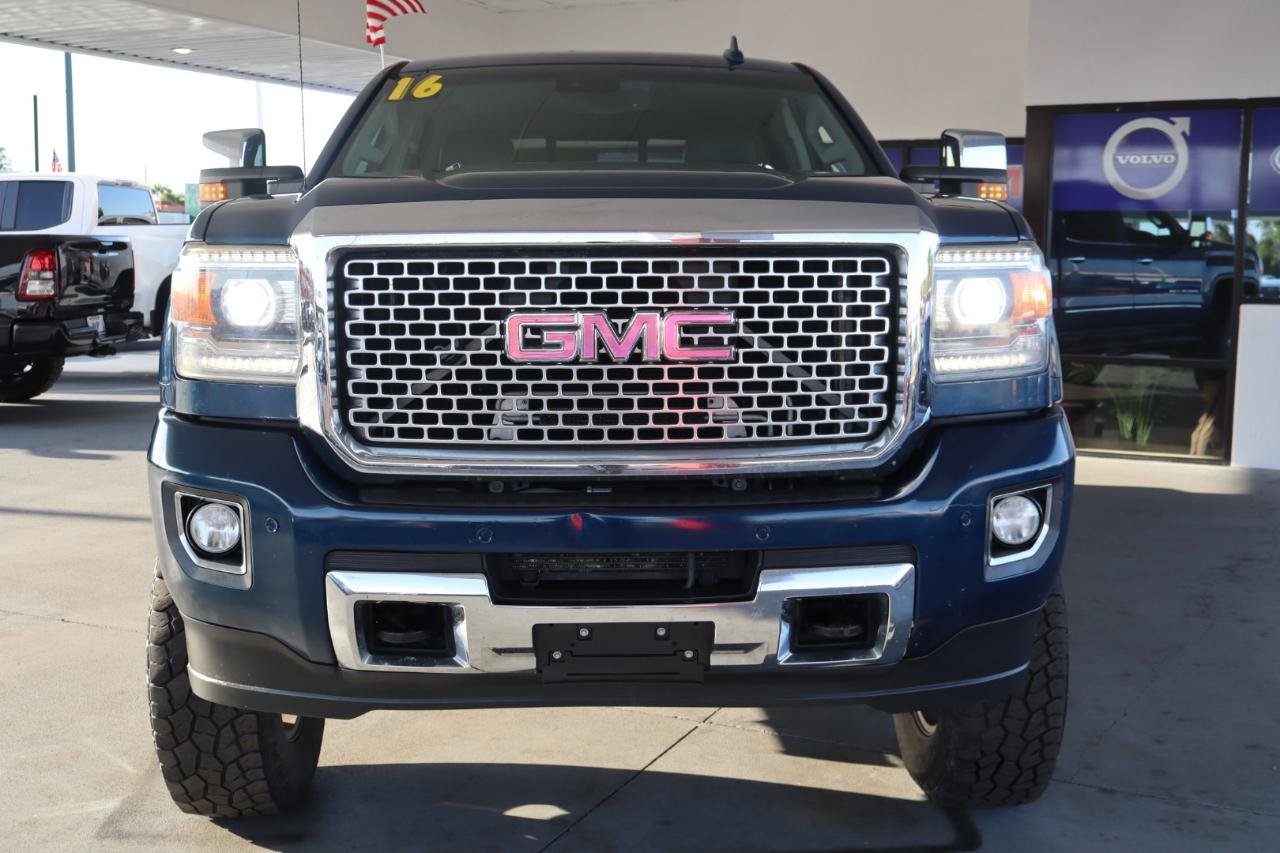 Used 2016 GMC Sierra 3500 Denali w/ Duramax Plus Package AWD/4WD image 14