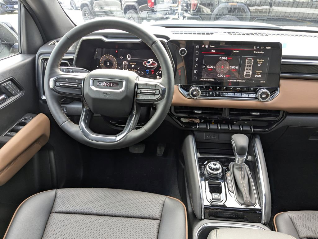New 2025 GMC Canyon AT4 w/ Technology Plus Package AWD/4WD image 14