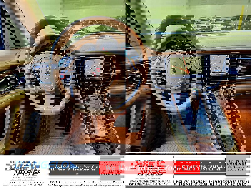 Used 2012 Porsche Panamera w/ Premium Pkg image 17