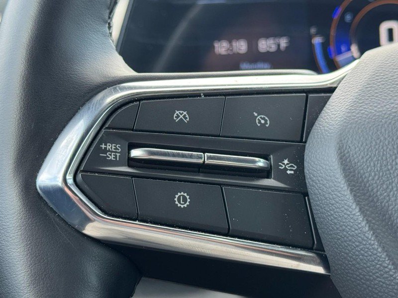 New 2026 Chevrolet Equinox LT w/ Convenience Package II FWD image 30