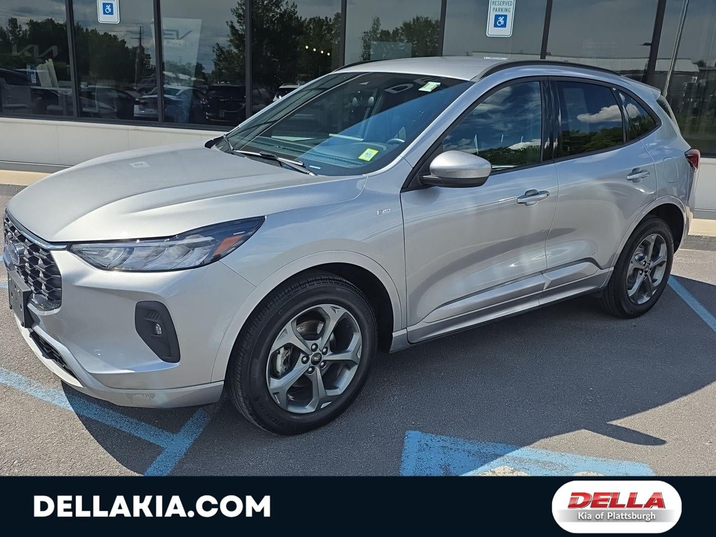Used 2023 Ford Escape ST-Line Select w/ Tech Pack #1 AWD/4WD image 1