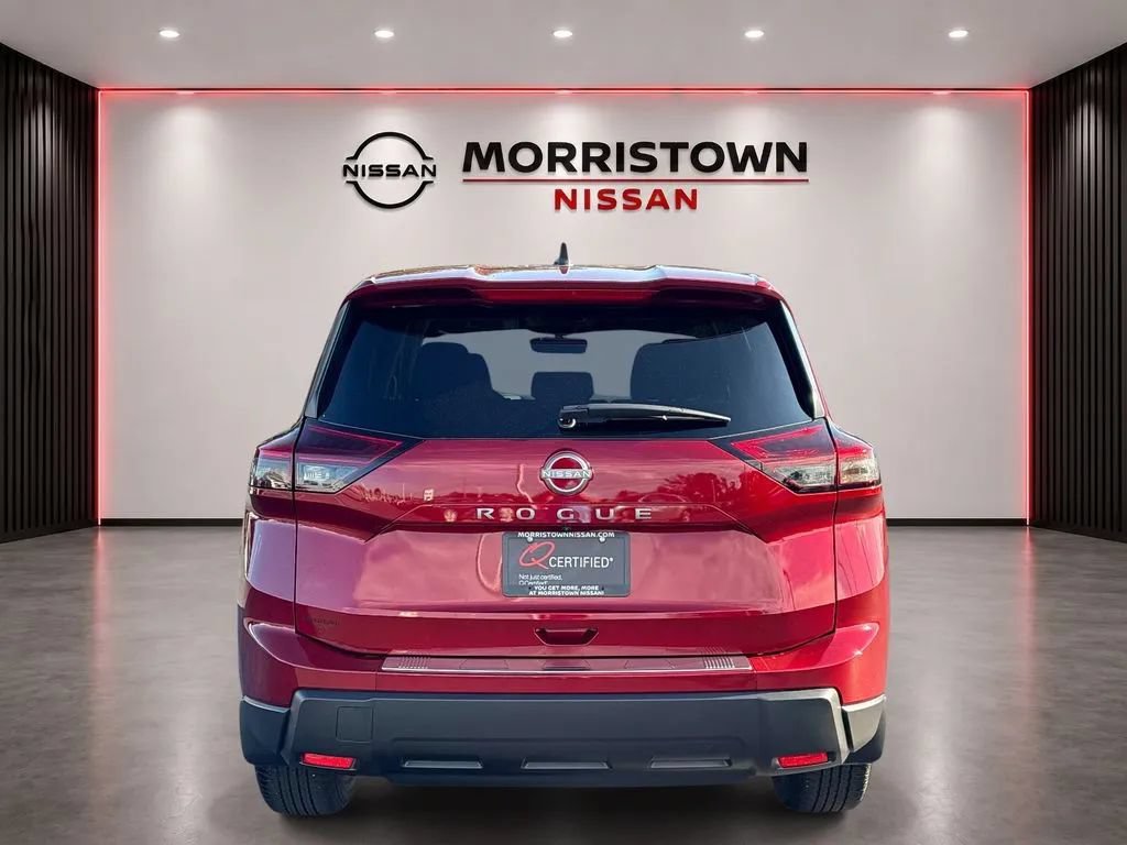 Used 2026 Nissan Rogue SV w/ Cold Weather Package FWD image 4