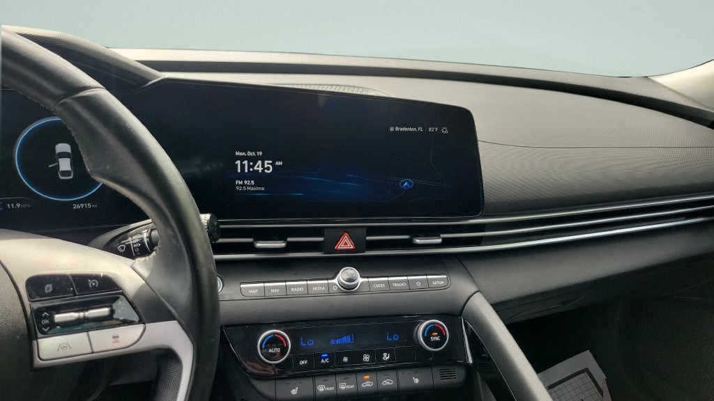 Used 2023 Hyundai Elantra SEL w/ Convenience Package FWD image 14