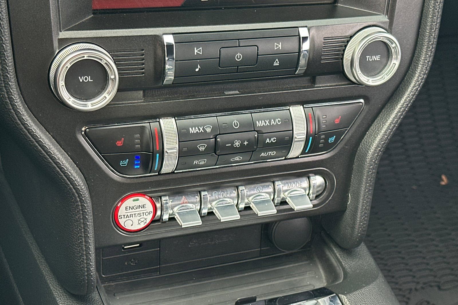 Used 2015 Ford Mustang GT Premium image 18