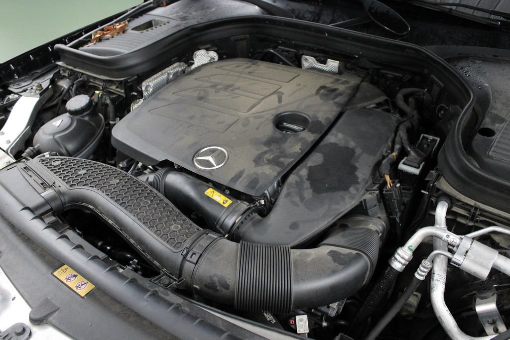 Used 2021 Mercedes-Benz GLC 300 image 43