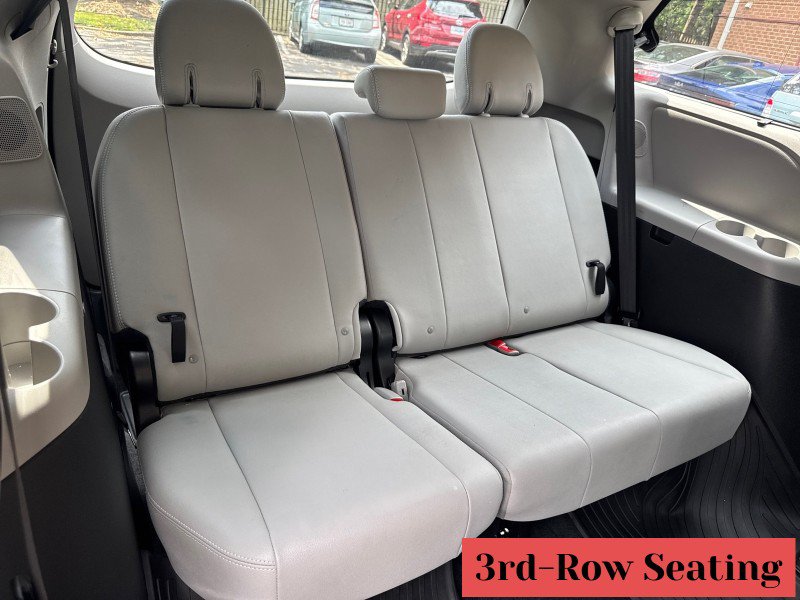 Used 2018 Toyota Sienna Limited Premium AWD/4WD image 32