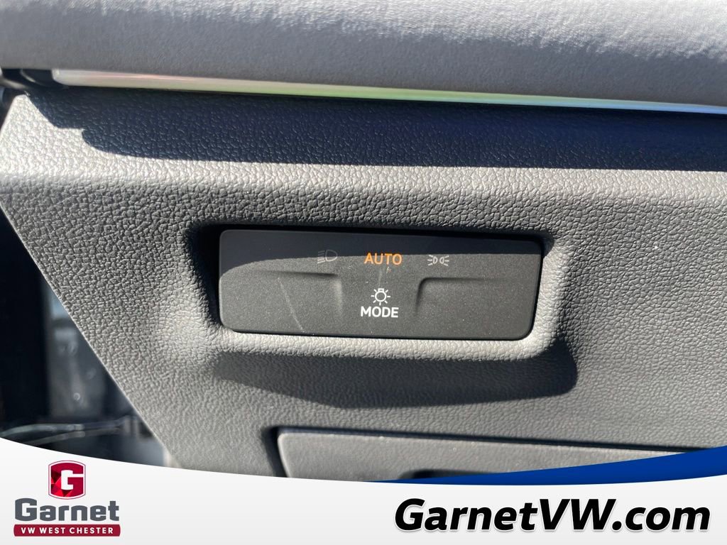 New 2026 Volkswagen Tiguan SE image 35