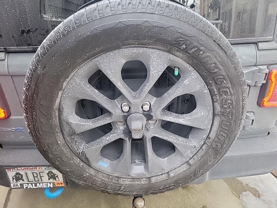 Used 2022 Jeep Wrangler Unlimited Sahara w/ Cold Weather Group image 7