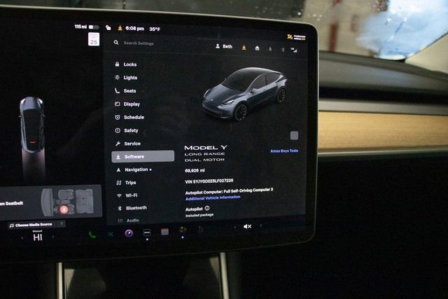 Used 2020 Tesla Model Y Long Range image 30