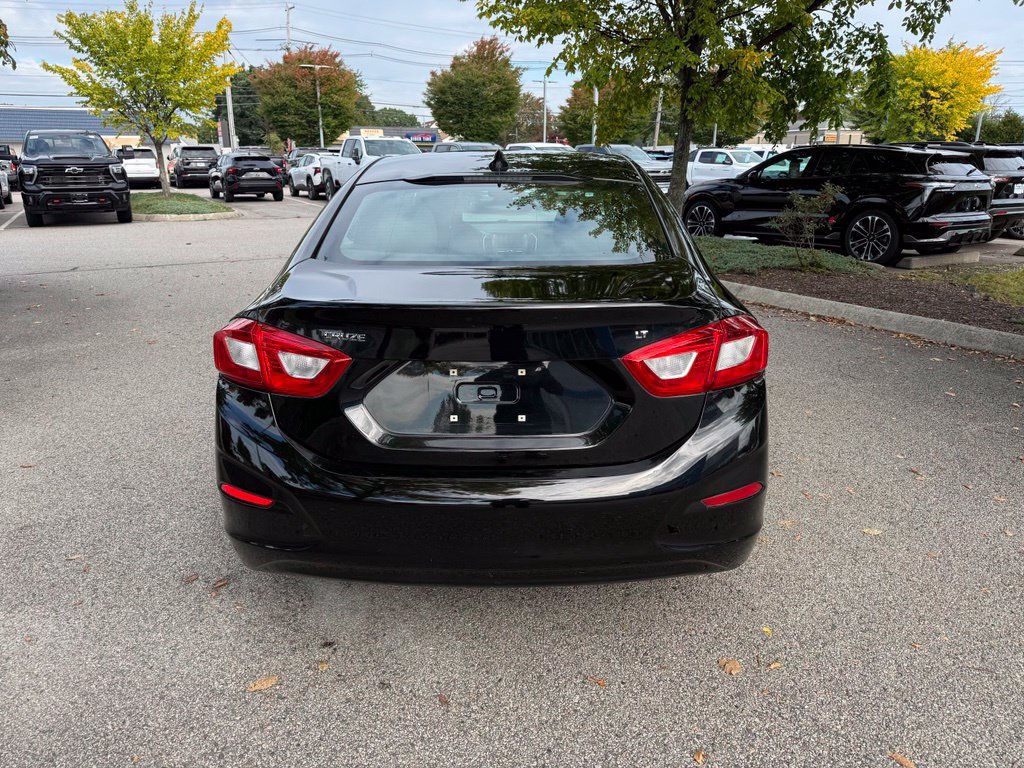 Used 2016 Chevrolet Cruze LT FWD image 4