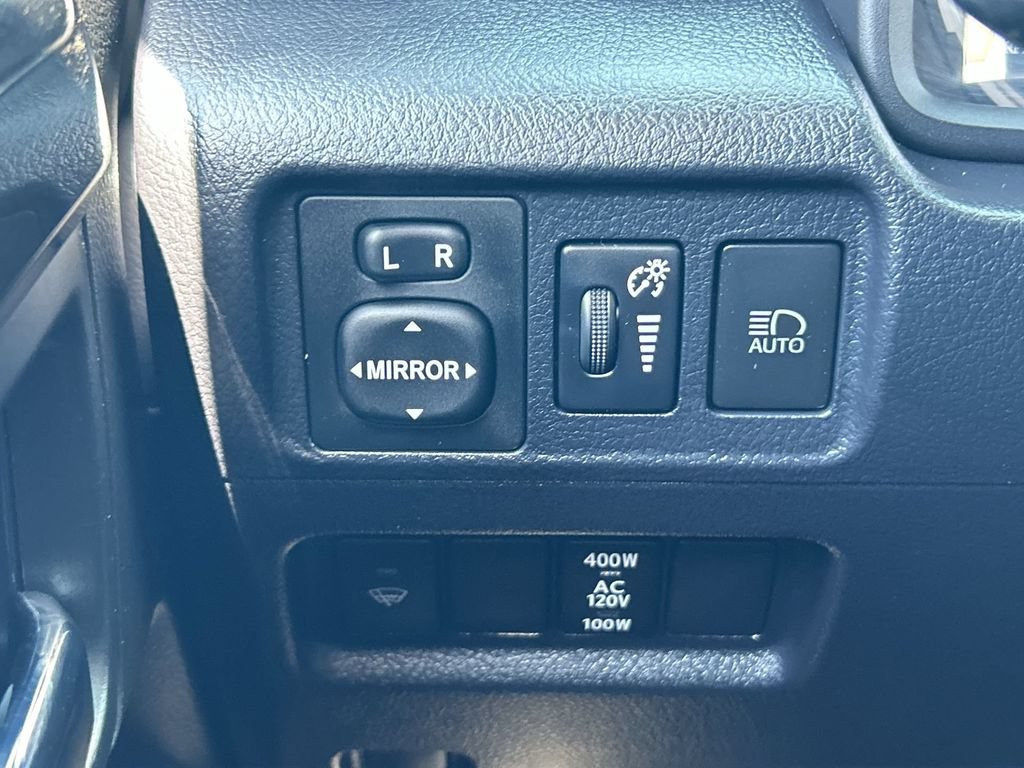 Used 2020 Toyota 4Runner TRD Off-Road Premium w/ Moonroof Package AWD/4WD image 18