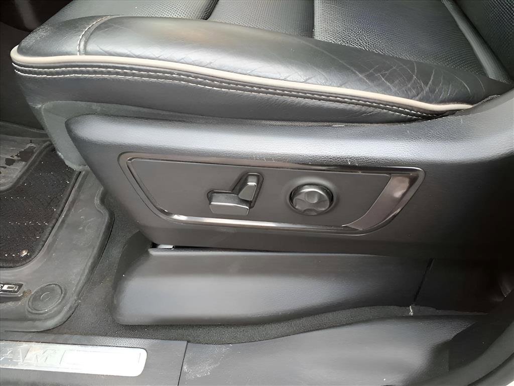 Used 2024 RAM 1500 Limited w/ Body Color Bumper Group image 9