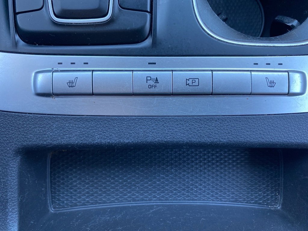 Certified 2022 Kia Carnival LX image 34