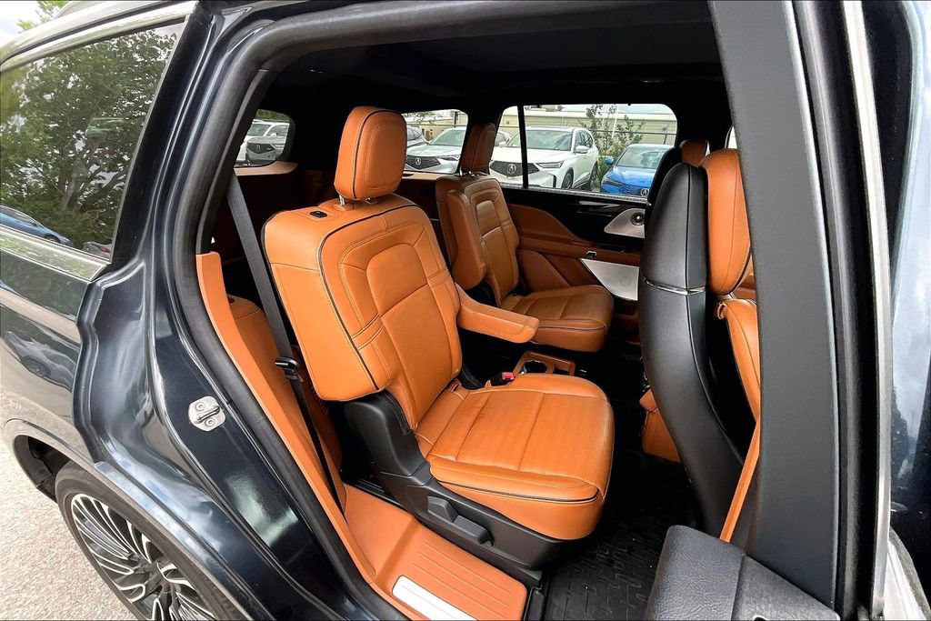 Used 2023 Lincoln Aviator Black Label w/ Dynamic Handling Package image 37