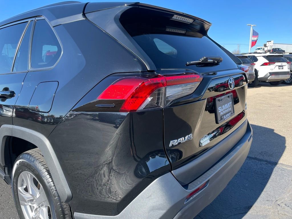 Used 2024 Toyota RAV4 XLE AWD/4WD image 26