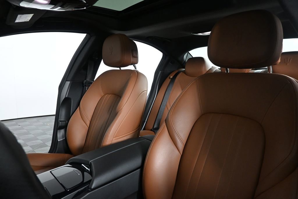 Used 2022 Maserati Ghibli Modena RWD image 5