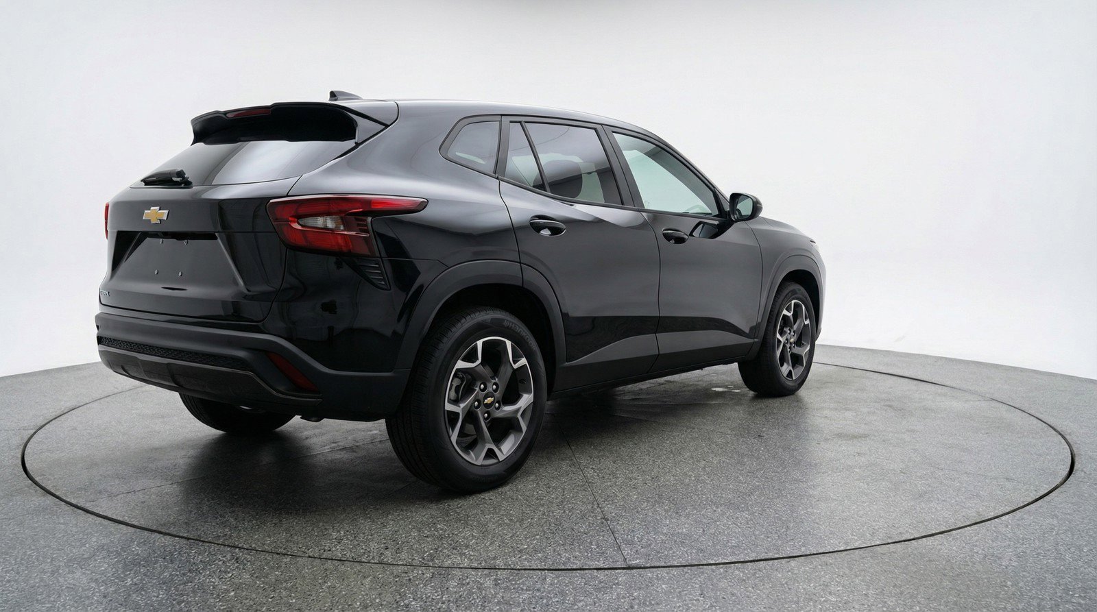 Used 2025 Chevrolet Trax LT FWD image 9