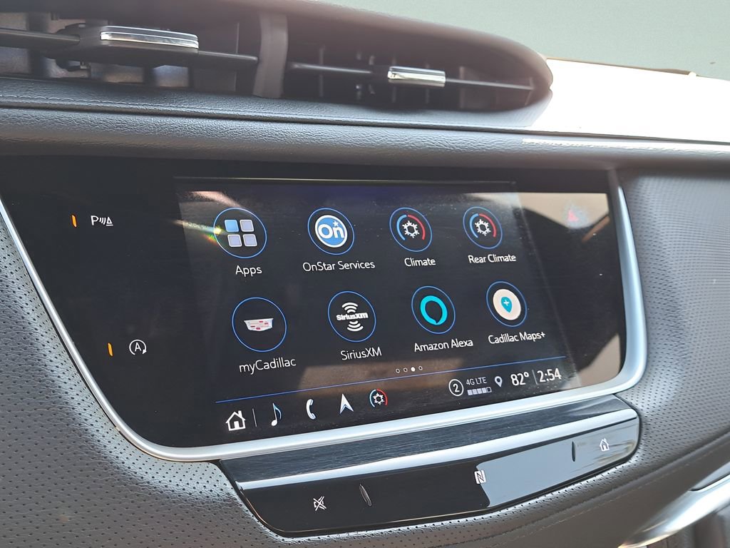 Used 2021 Cadillac XT5 Premium Luxury w/ LPO, Floor Liner Package image 24