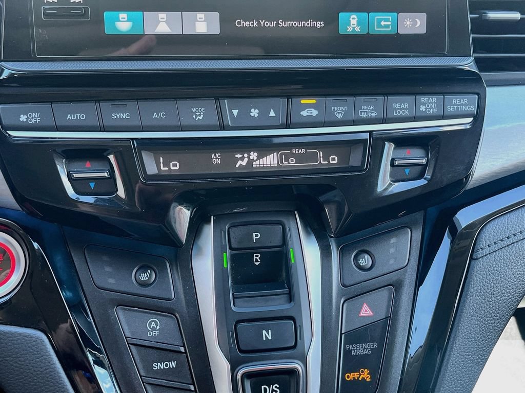Used 2025 Honda Odyssey Touring image 16