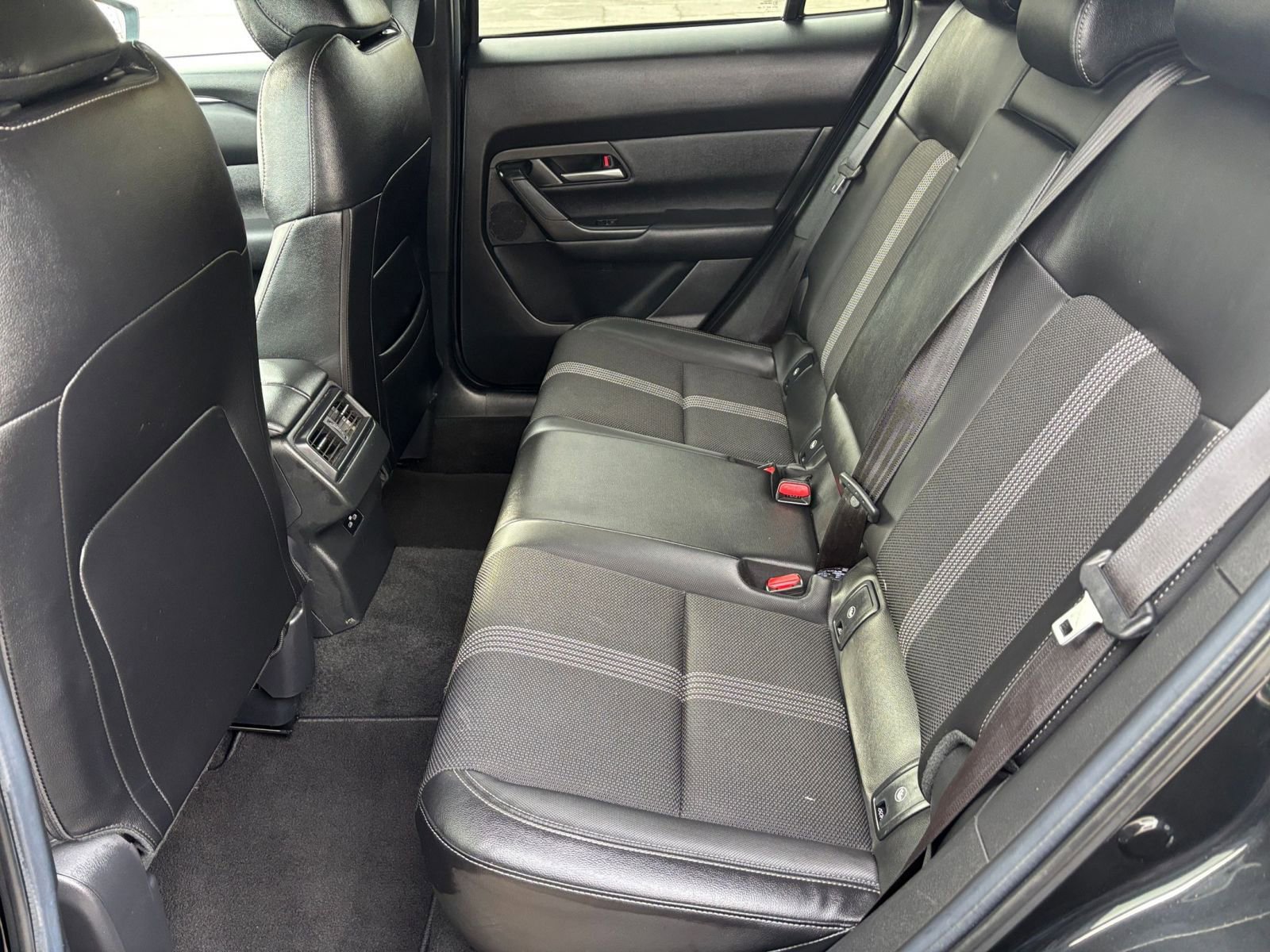 Used 2025 MAZDA CX-50 AWD 2.5 S w/ Preferred Package image 21