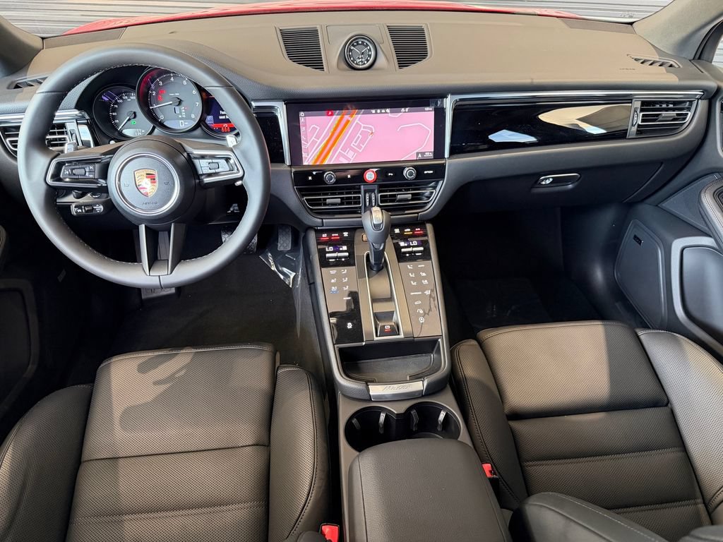 New 2026 Porsche Macan AWD/4WD image 31